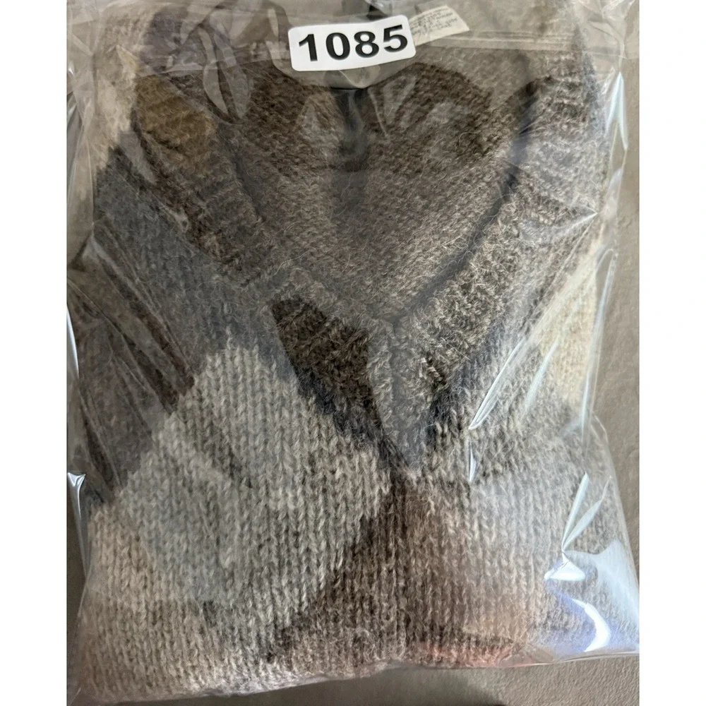 VTG Oleg Cassini Icelandic Wool Sweater Men Brown Argyle Taiwan Preppy Y2K 90s